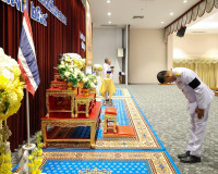 จังหวัดสุราษฎร์ธานีจัดพิธีรับพระราชทานเครื่องราชอิสริยาภรณ์  ... พารามิเตอร์รูปภาพ 3