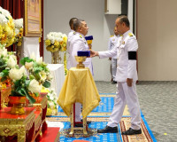 จังหวัดสุราษฎร์ธานีจัดพิธีรับพระราชทานเครื่องราชอิสริยาภรณ์  ... พารามิเตอร์รูปภาพ 28