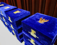 จังหวัดสุราษฎร์ธานีจัดพิธีรับพระราชทานเครื่องราชอิสริยาภรณ์  ... พารามิเตอร์รูปภาพ 32