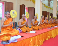 รองผู้ว่าราชการจังหวัดสุราษฎร์ธานี เป็นประธานพิธีสวดพระพุทธม ... พารามิเตอร์รูปภาพ 5