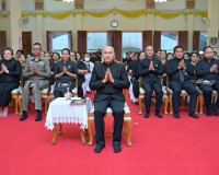 รองผู้ว่าราชการจังหวัดสุราษฎร์ธานี เป็นประธานพิธีสวดพระพุทธม ... พารามิเตอร์รูปภาพ 6