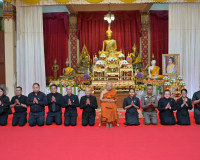 รองผู้ว่าราชการจังหวัดสุราษฎร์ธานี เป็นประธานพิธีสวดพระพุทธม ... พารามิเตอร์รูปภาพ 10
