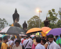 รองผู้ว่าราชการจังหวัดสุราษฎร์ธานี เป็นประธานในพิธีแห่ผ้าห่ม ... พารามิเตอร์รูปภาพ 11