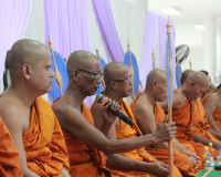 พุทธศาสนิกชนสุราษฎร์ธานีทุกหมู่เหล่าพร้อมใจร่วมพิธีเจริญพระพ ... พารามิเตอร์รูปภาพ 14