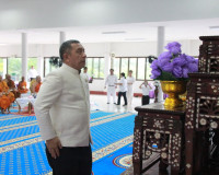 พุทธศาสนิกชนสุราษฎร์ธานีทุกหมู่เหล่าพร้อมใจร่วมพิธีเจริญพระพ ... พารามิเตอร์รูปภาพ 42