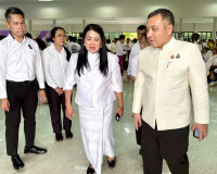 พุทธศาสนิกชนสุราษฎร์ธานีทุกหมู่เหล่าพร้อมใจร่วมพิธีเจริญพระพ ... พารามิเตอร์รูปภาพ 50