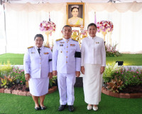 จังหวัดสุราษฎร์ธานีจัดพิธีเจริญพระพุทธมนต์และทำบุญตักบาตรถวา ... พารามิเตอร์รูปภาพ 1
