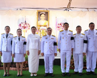 จังหวัดสุราษฎร์ธานีจัดพิธีเจริญพระพุทธมนต์และทำบุญตักบาตรถวา ... พารามิเตอร์รูปภาพ 5