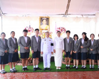 จังหวัดสุราษฎร์ธานีจัดพิธีเจริญพระพุทธมนต์และทำบุญตักบาตรถวา ... พารามิเตอร์รูปภาพ 11