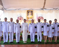 จังหวัดสุราษฎร์ธานีจัดพิธีเจริญพระพุทธมนต์และทำบุญตักบาตรถวา ... พารามิเตอร์รูปภาพ 13