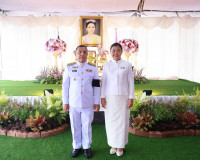 จังหวัดสุราษฎร์ธานีจัดพิธีเจริญพระพุทธมนต์และทำบุญตักบาตรถวา ... พารามิเตอร์รูปภาพ 25