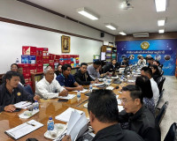 รองผู้ว่าราชการจังหวัดสุราษฎร์ธานี เป็นประธานการประชุม คณะทำ ... พารามิเตอร์รูปภาพ 12