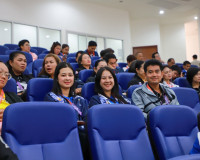 ผู้ว่าราชการจังหวัดสุราษฎร์ธานี ประชุมหัวหน้าคณะนักกีฬาและหน ... พารามิเตอร์รูปภาพ 15