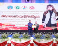 ผู้ว่าฯ สุราษฎร์ธานี มอบประกาศเกียรติคุณในโครงการรณรงค์ป้องก ... พารามิเตอร์รูปภาพ 24