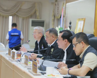 ผู้ว่าราชการจังหวัดสุราษฎร์ธานี ประชุมติดตามสถานการณ์กรณีมีบ ... พารามิเตอร์รูปภาพ 10
