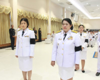 จังหวัดสุราษฎร์ธานีจัดพิธีถวายน้ำสรงพระศพเบื้องหน้าพระรูป สม ... พารามิเตอร์รูปภาพ 3