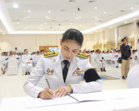 จังหวัดสุราษฎร์ธานีจัดพิธีถวายน้ำสรงพระศพเบื้องหน้าพระรูป สม ... พารามิเตอร์รูปภาพ 4