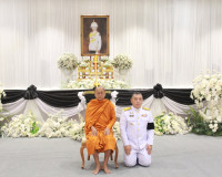 จังหวัดสุราษฎร์ธานีจัดพิธีถวายน้ำสรงพระศพเบื้องหน้าพระรูป สม ... พารามิเตอร์รูปภาพ 7