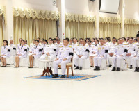 จังหวัดสุราษฎร์ธานีจัดพิธีถวายน้ำสรงพระศพเบื้องหน้าพระรูป สม ... พารามิเตอร์รูปภาพ 12