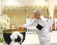 จังหวัดสุราษฎร์ธานีจัดพิธีถวายน้ำสรงพระศพเบื้องหน้าพระรูป สม ... พารามิเตอร์รูปภาพ 20