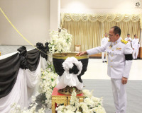 จังหวัดสุราษฎร์ธานีจัดพิธีถวายน้ำสรงพระศพเบื้องหน้าพระรูป สม ... พารามิเตอร์รูปภาพ 37