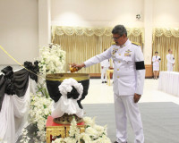 จังหวัดสุราษฎร์ธานีจัดพิธีถวายน้ำสรงพระศพเบื้องหน้าพระรูป สม ... พารามิเตอร์รูปภาพ 56