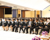 รองผู้ว่าราชการจังหวัดสุราษฎร์ธานี กล่าวต้อนรับนักศึกษาใหม่  ... พารามิเตอร์รูปภาพ 8