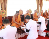 จังหวัดสุราษฎร์ธานีจัดพิธีบำเพ็ญกุศลและทำบุญตักบาตร ในวาระคร ... พารามิเตอร์รูปภาพ 22