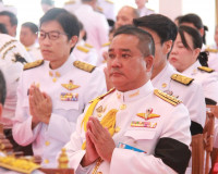 จังหวัดสุราษฎร์ธานีจัดพิธีบำเพ็ญกุศลและทำบุญตักบาตร ในวาระคร ... พารามิเตอร์รูปภาพ 33