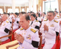 จังหวัดสุราษฎร์ธานีจัดพิธีบำเพ็ญกุศลและทำบุญตักบาตร ในวาระคร ... พารามิเตอร์รูปภาพ 46