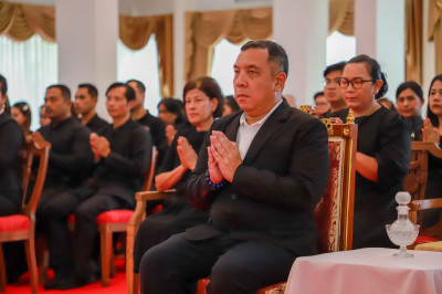 จังหวัดสุราษฎร์ธานี จัดพิธีบำเพ็ญกุศลสวดพระอภิธรรม อุทิศถวาย ... พารามิเตอร์รูปภาพ 1