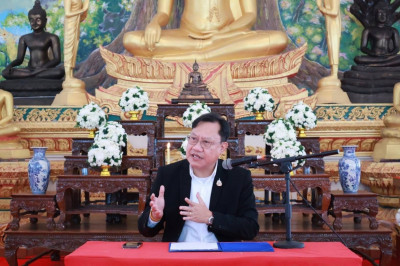 รองผู้ว่าราชการจังหวัดสุราษฎร์ธานี เป็นประธานในพิธีเปิดการอบ ... พารามิเตอร์รูปภาพ 1