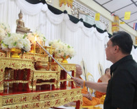 รองผู้ว่าราชการจังหวัดสุราษฎร์ธานี เป็นประธาน ในพิธีสวดพระพุ ... พารามิเตอร์รูปภาพ 3