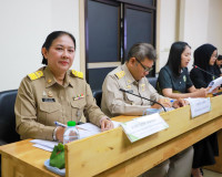 จังหวัดสุราษฎร์ธานี ประชุมคณะกรรมการพนักงานส่วนตำบลจังหวัด ข ... พารามิเตอร์รูปภาพ 23