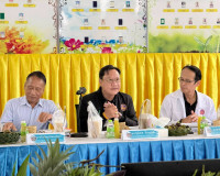 รองผู้ว่าราชการจังหวัดสุราษฎร์ธานี เป็นประธานคณะกรรมการพิจาร ... พารามิเตอร์รูปภาพ 4