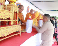 ผู้ว่าฯ สุราษฎร์ธานี นำข้าราชการและประชาชนร่วมพิธีถวายพระพรช ... พารามิเตอร์รูปภาพ 25