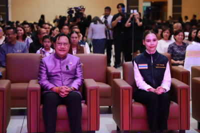 รมว.วัฒนธรรม เปิดการแสดงโขนสงขลานครินทร์ “รามเกียรติ์ ชุดศึก ... พารามิเตอร์รูปภาพ 1