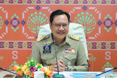 รองผู้ว่าราชการจังหวัดสุราษฎร์ธานี เป็นประธาน การประชุมคณะกร ... พารามิเตอร์รูปภาพ 1