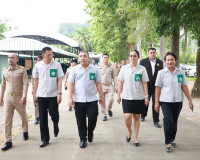 ผู้ว่าฯ สุราษฎร์ธานี นำทีมหน่วยแพทย์เคลื่อนที่ พอ.สว. ลงพื้น ... พารามิเตอร์รูปภาพ 19