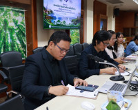 รองผู้ว่าราชการจังหวัดสุราษฎร์ธานี เป็นประธานเปิดการประชุมเพ ... พารามิเตอร์รูปภาพ 9
