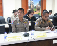 จังหวัดสุราษฎร์ธานีประชุมหน่วยงานที่เกี่ยวข้องขันน๊อตแก้ปัญห ... พารามิเตอร์รูปภาพ 1