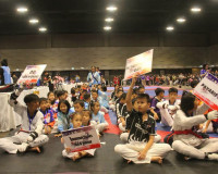 รองผู้ว่าราชการจังหวัดสุราษฎร์ธานี เป็นประธานในพิธีเปิดการแข ... พารามิเตอร์รูปภาพ 7