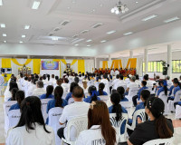 รองผู้ว่าราชการจังหวัดสุราษฎร์ธานี เป็นประธานในพิธีเจริญพระพ ... พารามิเตอร์รูปภาพ 9