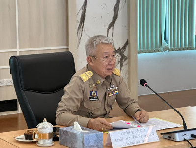 รองผู้ว่าราชการจังหวัดสุราษฎร์ธานีเป็นประธานการประชุมคณะกรรม ... พารามิเตอร์รูปภาพ 1