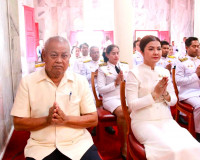ผู้ว่าฯ สุราษฎร์ธานี เป็นประธานพิธีสมโภชและถวายเทียนพรรษาพระ ... พารามิเตอร์รูปภาพ 32