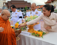 ผู้ว่าฯ สุราษฎร์ธานี นำพสกนิกรชาวจังหวัดสุราษฎร์ธานีทุกหมู่เ ... พารามิเตอร์รูปภาพ 6