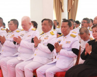 จังหวัดสุราษฎร์ธานีจัดพิธีบำเพ็ญกุศลและทำบุญตักบาตร ในวาระคร ... พารามิเตอร์รูปภาพ 50