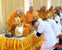 รองผู้ว่าราชการจังหวัดสุราษฎร์ธานี เป็นประธาน ในพิธีประดับแผ ... พารามิเตอร์รูปภาพ 2