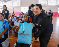 พ่อเมืองสุราษฎร์ฯ นำหน่วยบำบัดทุกข์ บำรุงสุข ลงพื้นที่อำเภอช ... พารามิเตอร์รูปภาพ 105