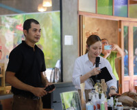 รองนายกฯ "ศุภจี" พร้อมคณะทูตานุทูต 13 ประเทศ ลงพื้นที่สวนมะพ ... พารามิเตอร์รูปภาพ 6